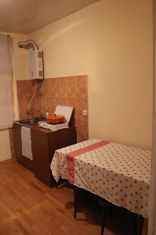 Hostel Bude Кутаиси Экстерьер фото